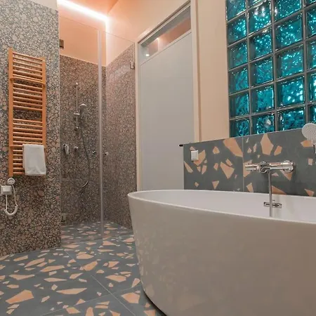 Resume Apartments, Swimmer Lounge No 4 By Urban Rent Apartment Kaunas