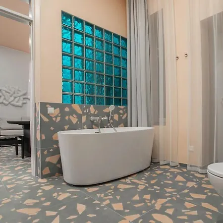 Apartment Resume Apartments, Swimmer Lounge No 4 By Urban Rent