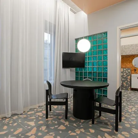 Resume Apartments, Swimmer Lounge No 4 By Urban Rent
